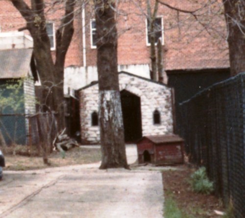 Closeup of the chapel behind 38 Village Road North, taken Wednesday 9 April 1986. (Collection of Joseph Ditta)